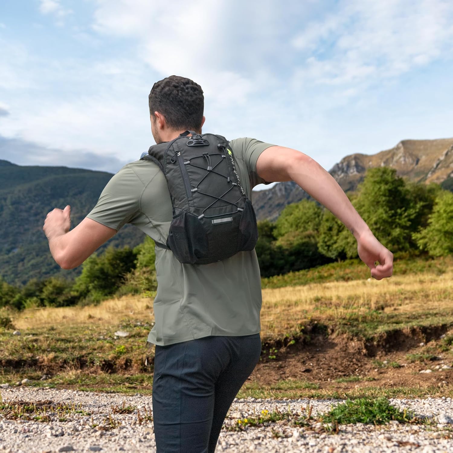 1768786216_396_Lightweight-2L-Hydration-Backpack-for-Activities Lightweight 2L Hydration Backpack for Activities